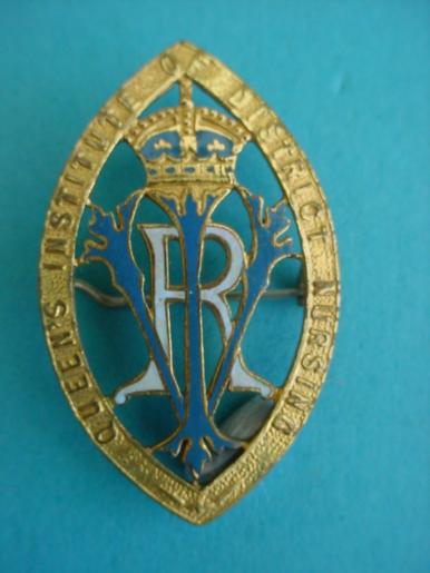 Queen's Institute of District Nursing 21 Years Service Badge