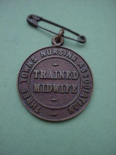 Three Towns Nursing Association(Plymouth)Trained Midwife Badge