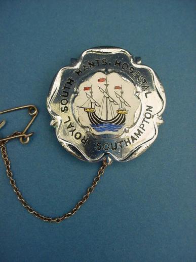 Royal South Hants Hospital Southampton Nurses Badge