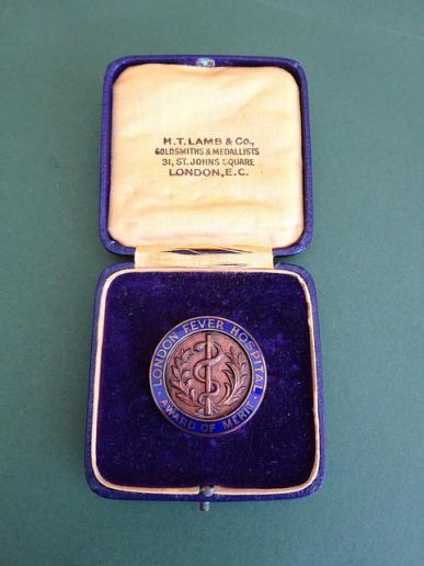 London Fever Hospital,Award of Merit Nurses Prize badge.
