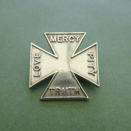 Association for Promoting the Training And Supply of Midwives,Silver Midwives' badge