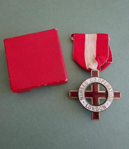 Nurses Co-operation London,boxed Nurses medal