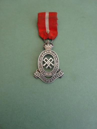 Territorial Army Nursing Service,Silver Tippet Badge