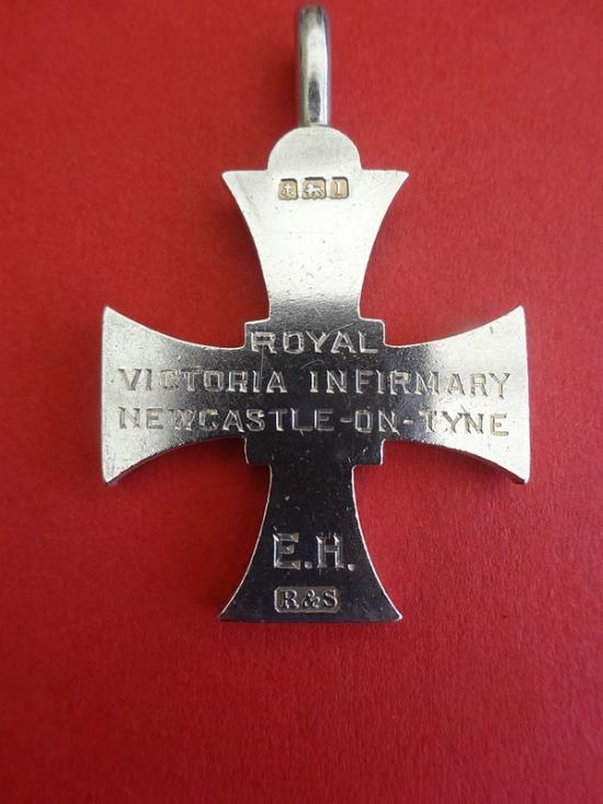 Royal Victoria Infirmary,Newcastle on Tyne. Nurses Silver 1911 Coronation commemorative Medal