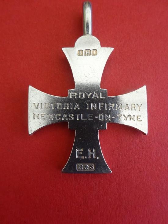 Royal Victoria Infirmary,Newcastle on Tyne. Nurses Silver 1911 Coronation commemorative Medal