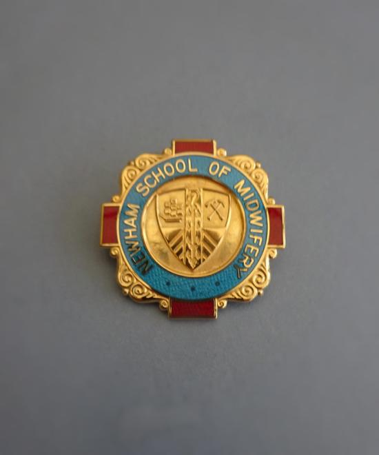 Newham School of Midwifery,Silver Midwives badge