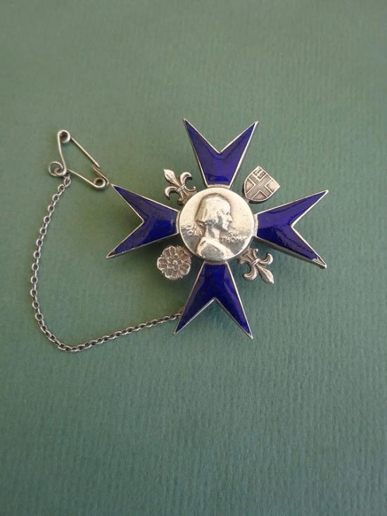 Nightingale School of Nursing,St Thomas' Hospital,Silver Nurses Badge