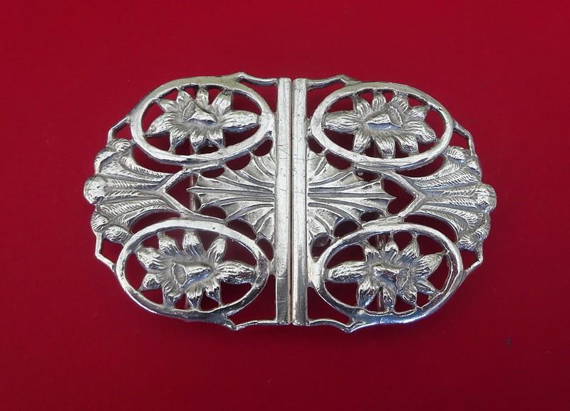 Silver two piece Nurses Belt buckle,Daffodils & POW Feathers WHM 1998