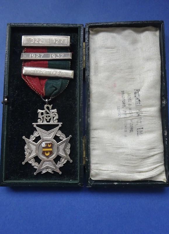 Holloway Sanatorium,Cased Mental Nurses silver medal