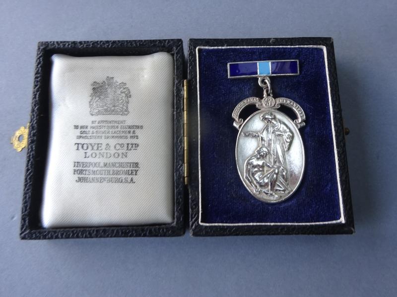 Royal Masonic Hospital ,silver Nurses Badge