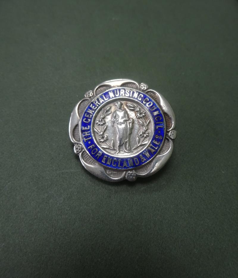 General Nursing Council For England & Wales,Silver SRN Badge