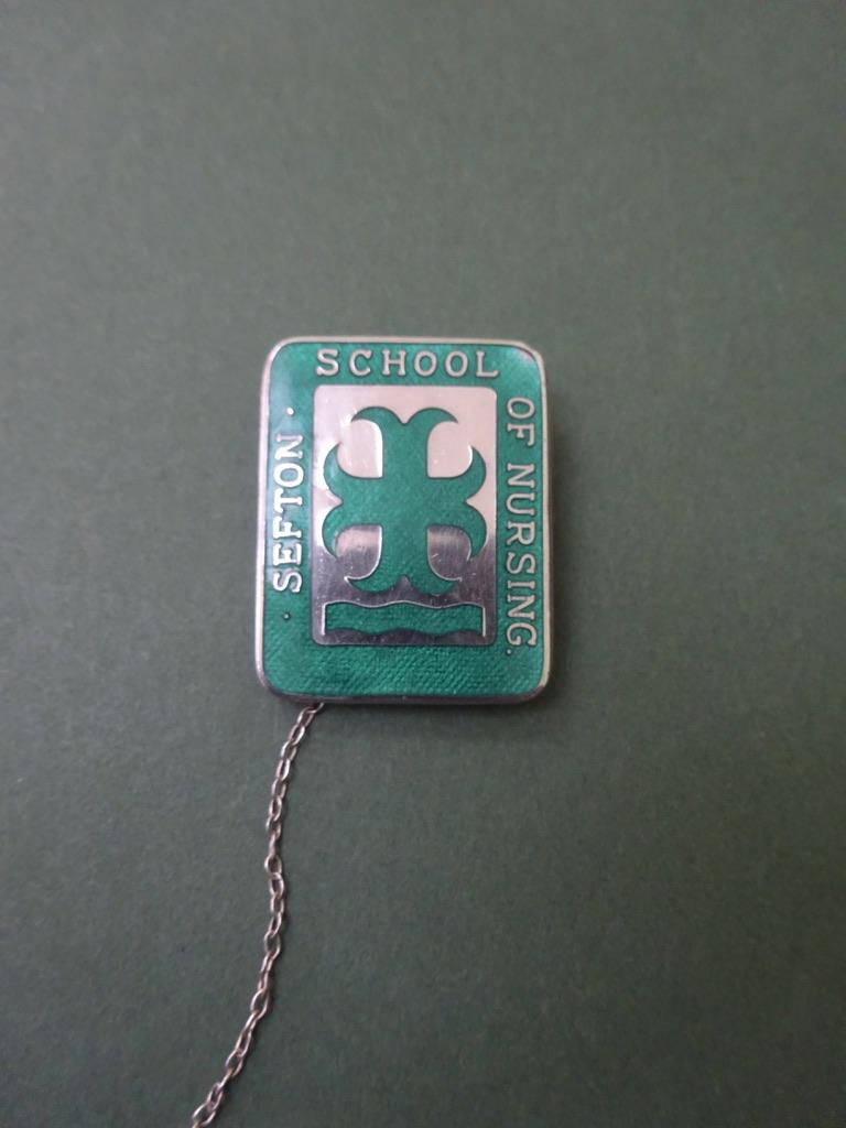 Sefton School of Nursing Liverpool, Silver Enrolled Nurses badge