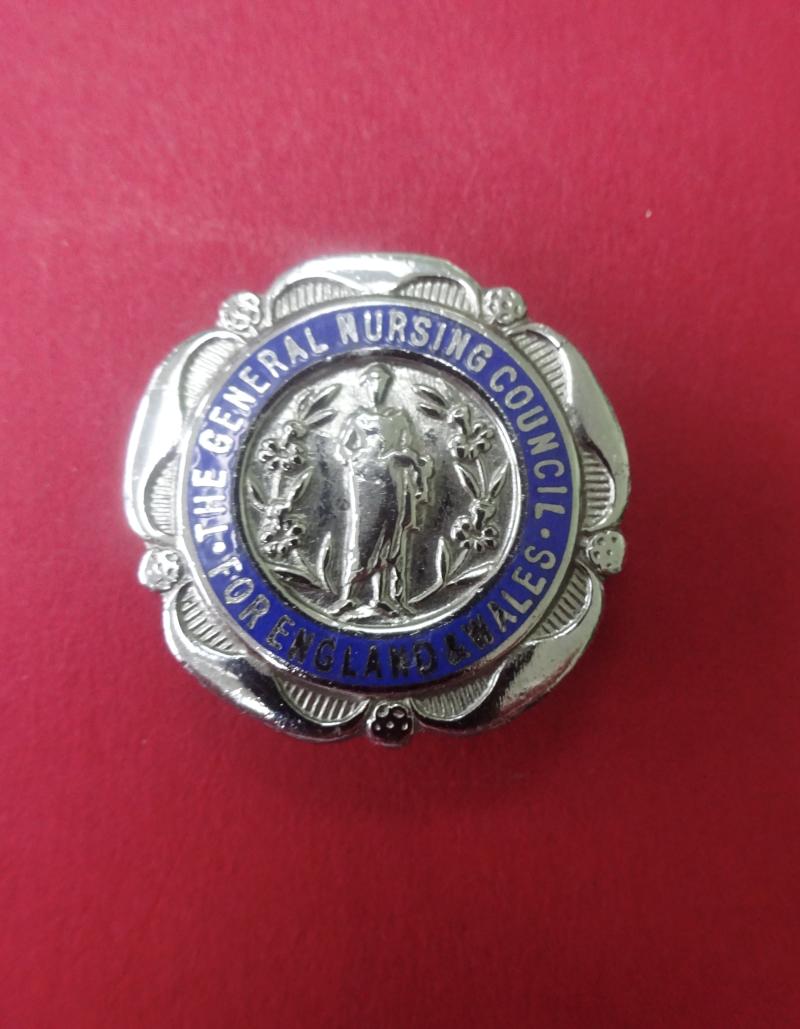 General Nursing Council For England & Wales,Chrome SRN Badge/St Thomas Hospital badge