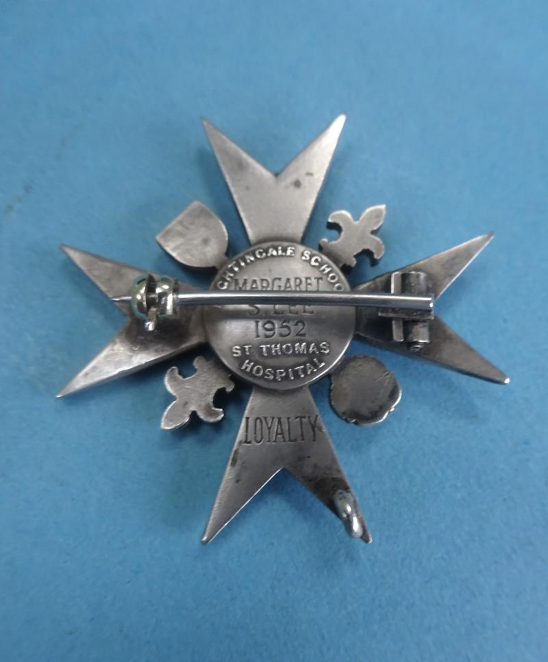 Nightingale School of Nursing St Thomas's Hospital,Silver Nurses Badge(M S Lee)
