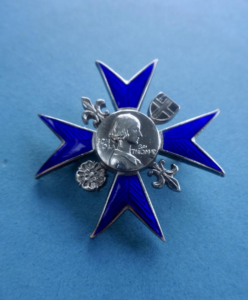Nightingale School of Nursing St Thomas's Hospital,Silver Nurses Badge(Margaret J Mark)