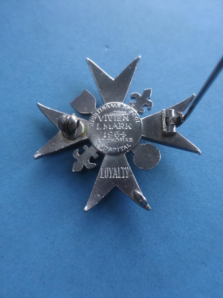 Nightingale School of Nursing St Thomas's Hospital,Silver Nurses Badge(Vivien I Mark)