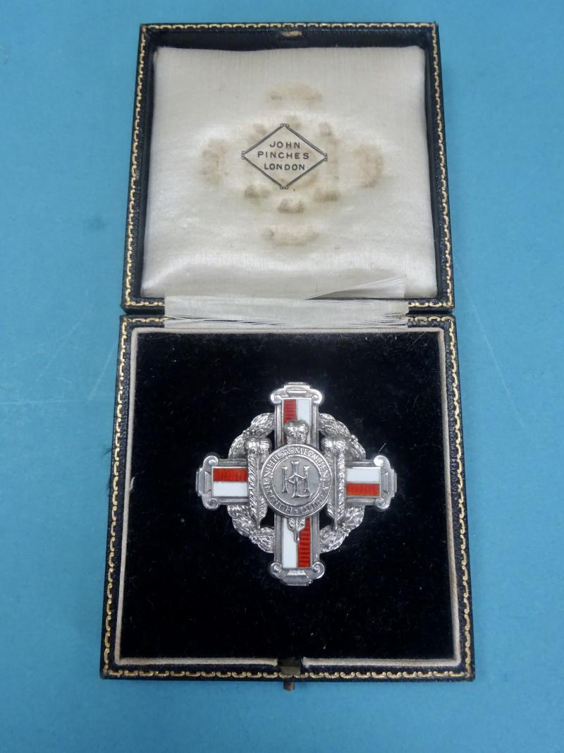The London Hospital Whitechapel, Silver Nurses Badge. First pattern.
