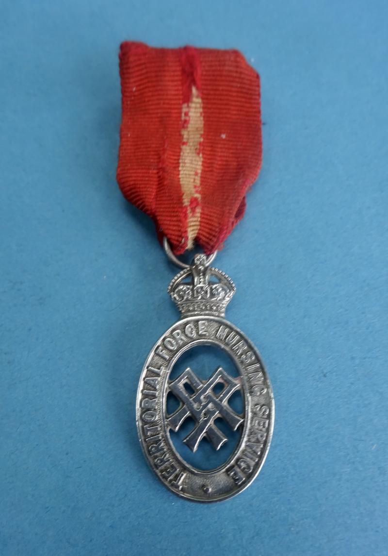 Territorial Force Nursing Service,Silver Tippet Badge