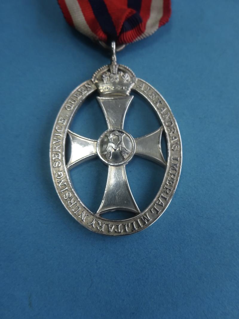Queen Alexandra's Imperial Military Nursing Service,Silver Tippet Badge