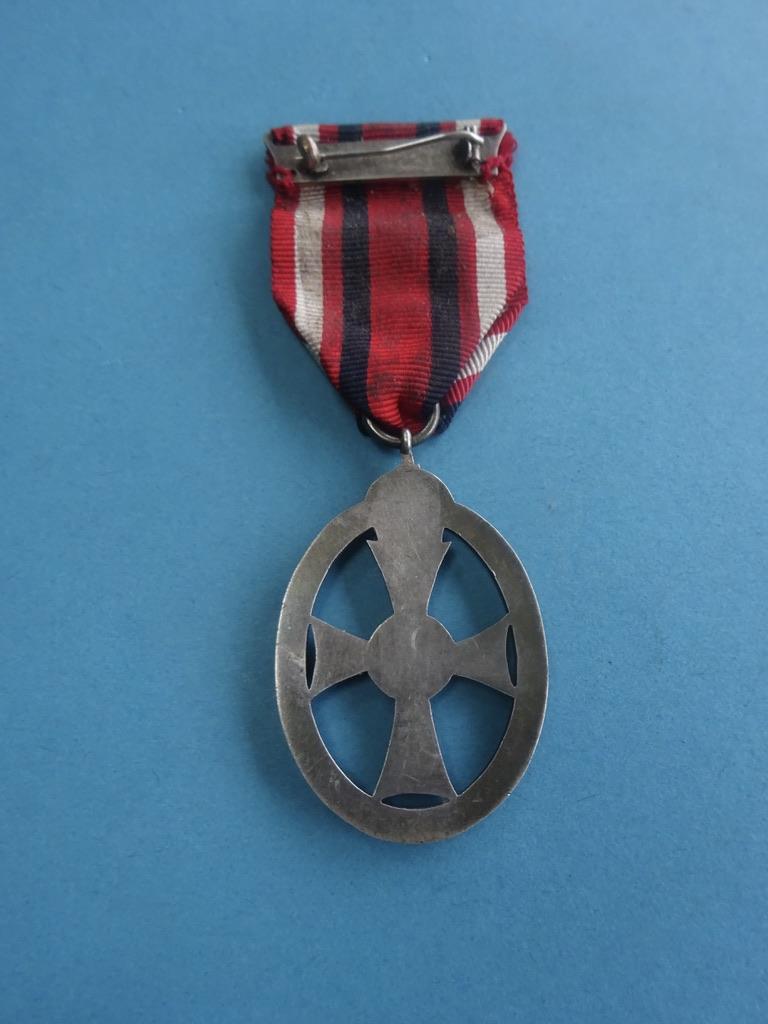 Queen Alexandra's Imperial Military Nursing Service,Silver Tippet Badge