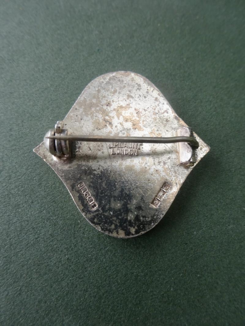 League of Westminster Hospital Nurses ,Silver members badge